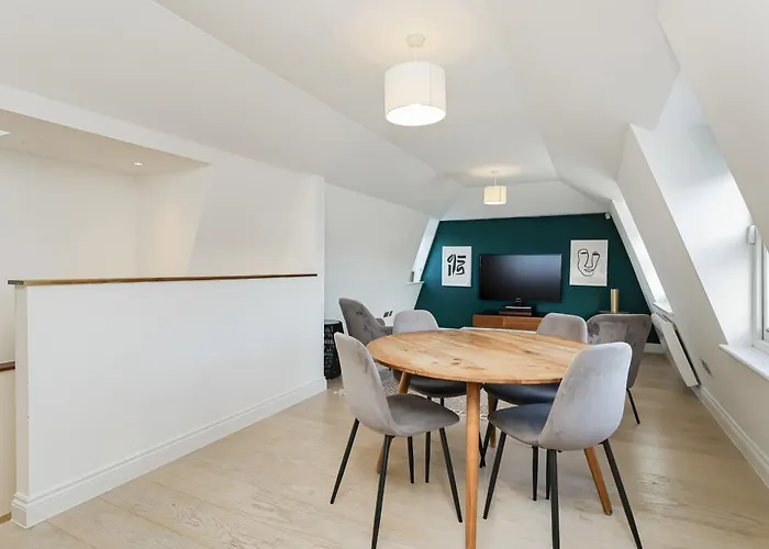 Kensington Gardens Apartments
